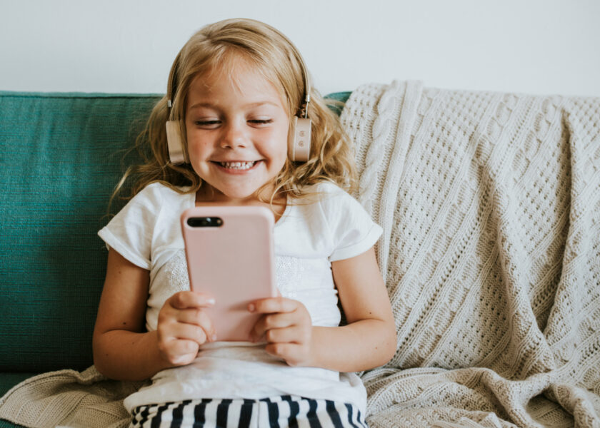 5 najlepszych edukacyjnych aplikacji na telefon dla dziecka