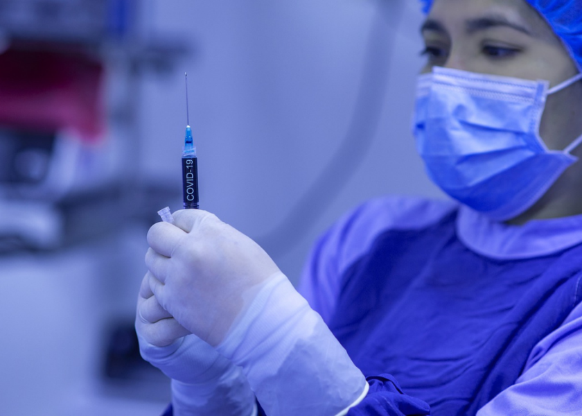 Ruszyły szczepienia w szkołach – jakie przepisy dokładnie obowiązują ucznia, rodzica i szkołę
