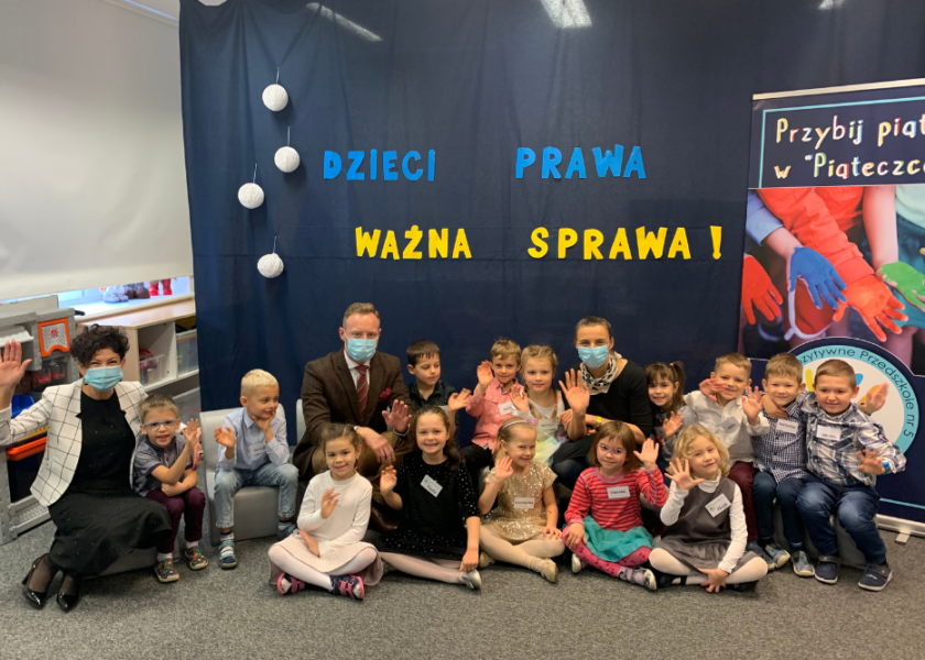 Rada Dzieci w gdańskim przedszkolu pokazuje dorosłym jak się debatuje