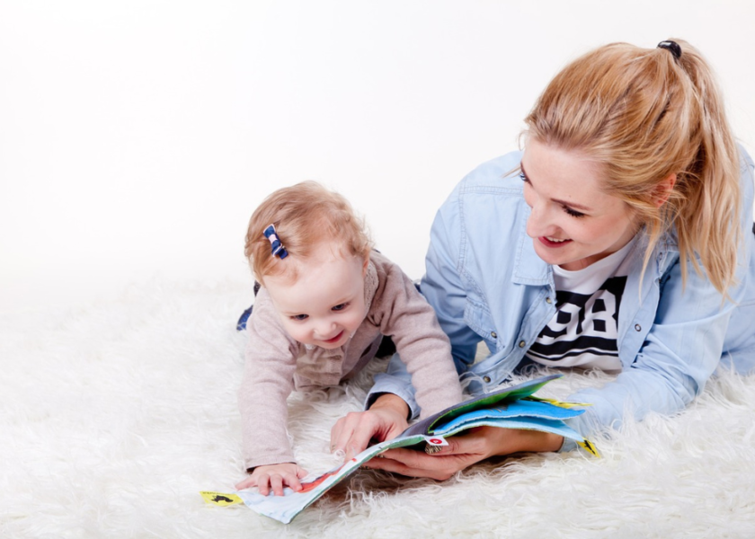 Niania czy żłobek — co lepsze? A może urlop wychowawczy?