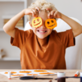 Co robić z dziećmi w Halloween w domu? Tam również można się świetnie bawić