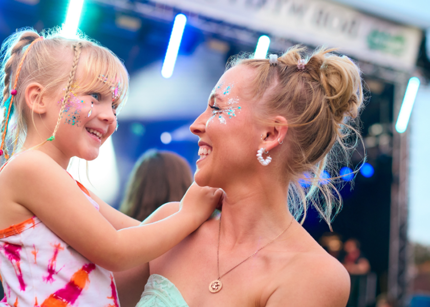Dzieci na festiwalu muzycznym – czy to dobry pomysł?