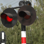 6-latek bawił się sam na torach kolejowych. Policjanci uratowali go w ostatniej chwili