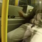 Uciekł po kłótni z mamą. 10-latek odnaleziony przez policjantów z Wrocławia [NAGRANIE z kamery]