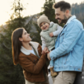 Wiosenne wypady na jeden dzień – pomysły na wycieczki przy kapryśnej pogodzie