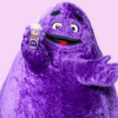 Grimace Shake z McDonald’s już w Polsce! Dzieci oszalały na punkcie fioletowego hitu z TikToka